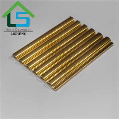 לוחות WPC חצי מעגלים מדהימים בשילובי צבעים תוססים